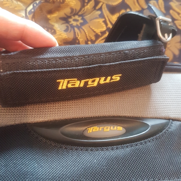 Laptop Briefcase - Picture 2 of 4